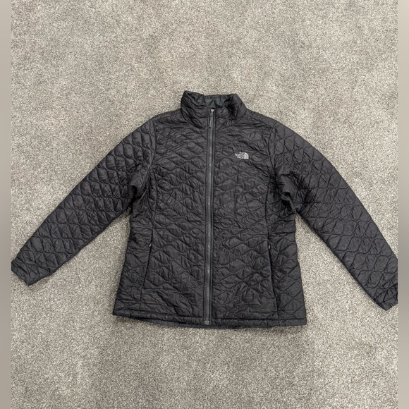 The North Face Jackets & Blazers - The North Face Black Quilted Jacket XL